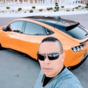 meet people with pictures like Lewish