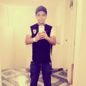 meet single men like Escar Tello