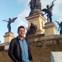 buscar homes solters amb foto com Alex