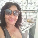 buscar dones solteres amb foto com Leonarda
