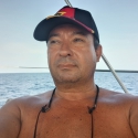 meet single men like Damien