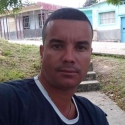 free chat with men with Yunio 