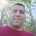 meet single men with pictures like Ismael