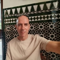 meet single men like Raul