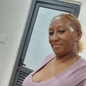contactes amb dones com Saana