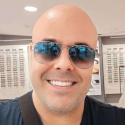 conèixer amics gratis com Chris