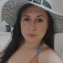 Free chat with women like Maire 