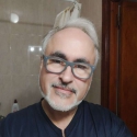 Free chat with Victor 