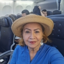 amor y amistad con mujeres como Gloria