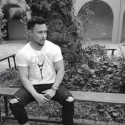 buscar hombres solteros con foto como Matias