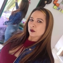 Xatejar gratis amb Angela 