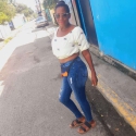 buscar dones solteres com Leandra