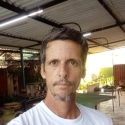 Free chat with Carlos
