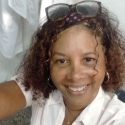 mujeres solteras como Francis González 