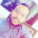 meet single men with pictures like Victor Manuel