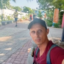 contactos con hombres como Leonel 