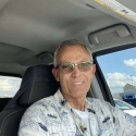 meet single men like Javier 