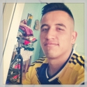 buscar hombres solteros con foto como Jesus David