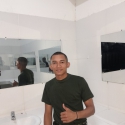 meet single men like Carlos