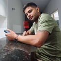 meet single men like Leo 