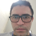 buscar homes solters amb foto com Leonardo
