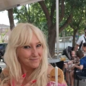 Free chat with women like Cristina 