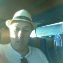 meet single men like Juan Carlos