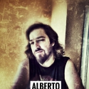 free chat with men with Alberto