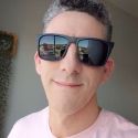 men seeking women like James 