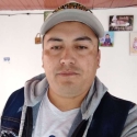 buscar hombres solteros con foto como Alex Mendoza 