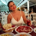 single women with pictures like Sevillanita