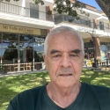 free chat with men with Silvio