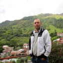 buscar hombres solteros con foto como Javier