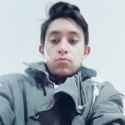 chicos con foto como Joan Higuera