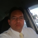 buscar hombres solteros con foto como Alexander