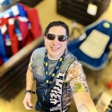 meet single men like Martín 43