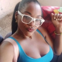 Free chat with Ana Julia 