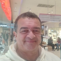 meet single men like Leandro