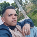 meet single men like Alexis 