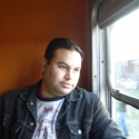 buscar hombres solteros con foto como Daniel