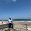meet single men like Manuel