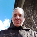 buscar homes solters com John
