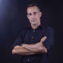 meet single men like Roberto