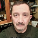 meet single men like Manuel
