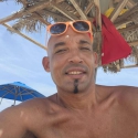 buscar homes solters com Omar