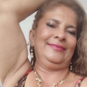 Free chat with women like María 