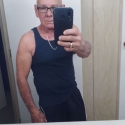 meet single men with pictures like Renato