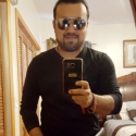 free chat with men with Roberto