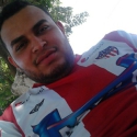 buscar hombres solteros con foto como Wilder Quesada