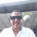 buscar hombres solteros con foto como Carlos Valoy